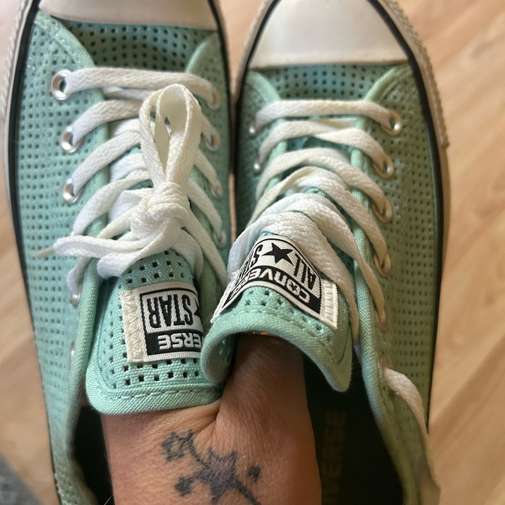 Converse